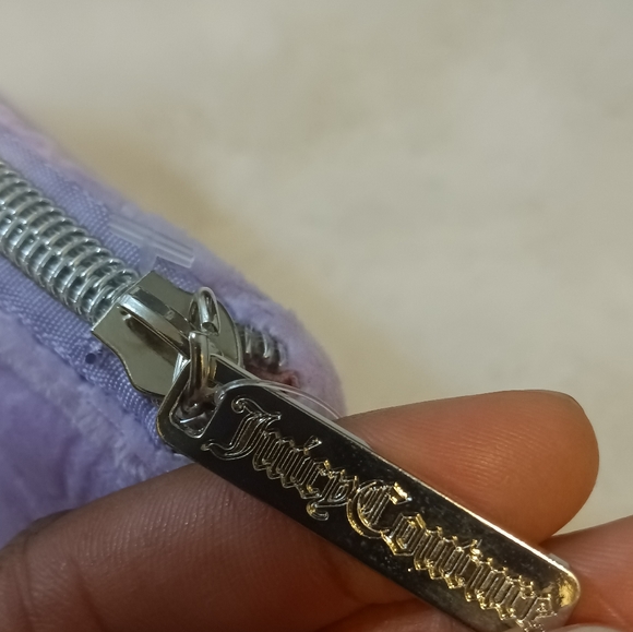 Juicy Couture Cosmetic Bag - Picture 8 of 12